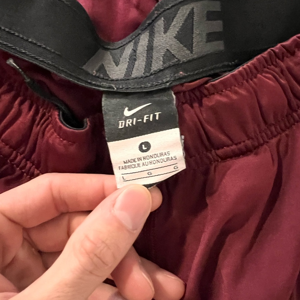 Men’s M/L Athletic short Assortment - Picture 5 of 9